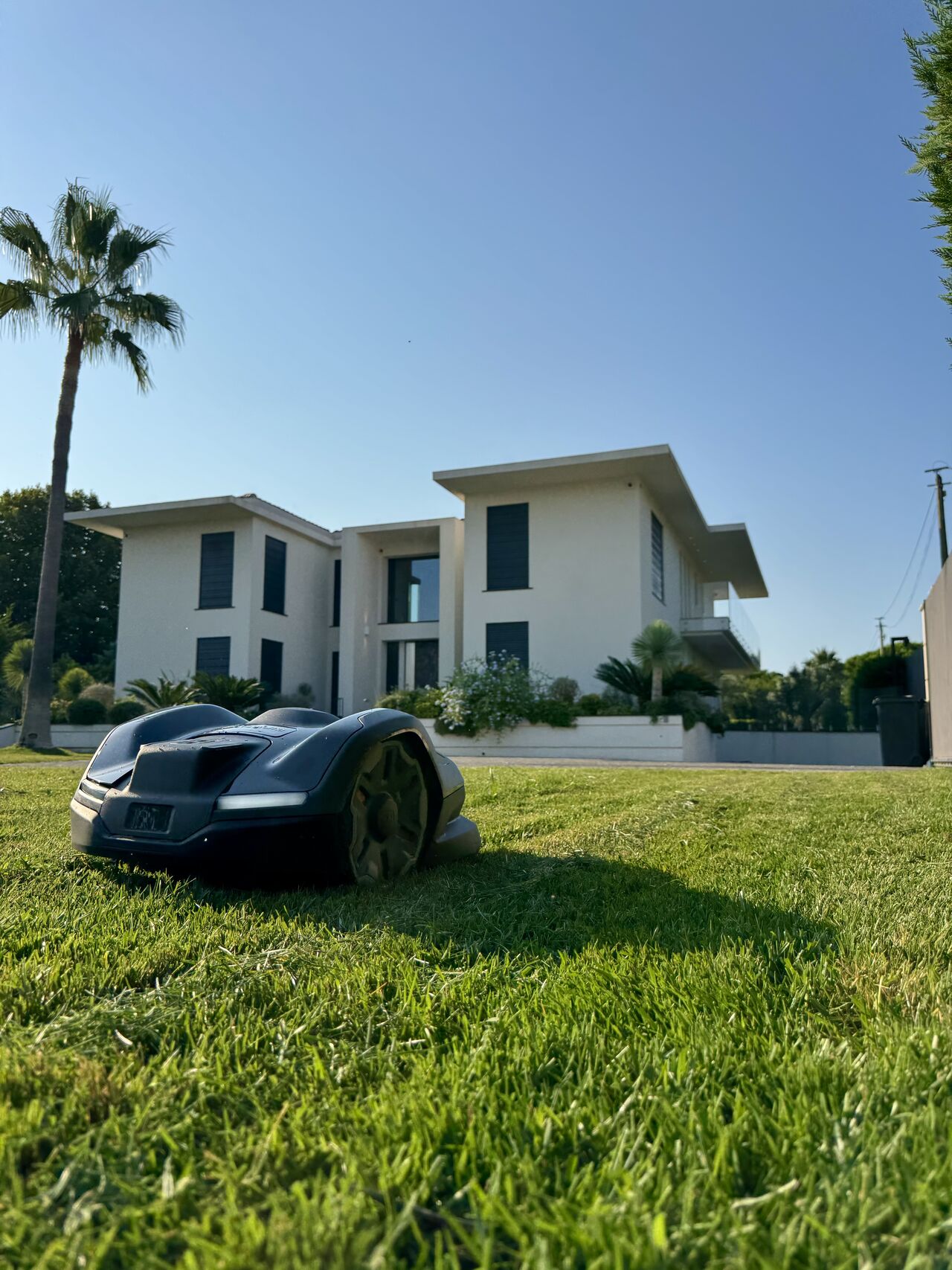 Illustration Robots de tonte : quelle place dans votre entreprise aujourd’hui ?